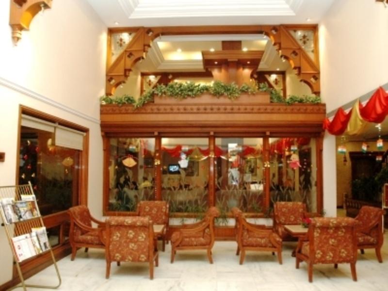 Comfort Inn Sunset Ahmedabad Bagian luar foto