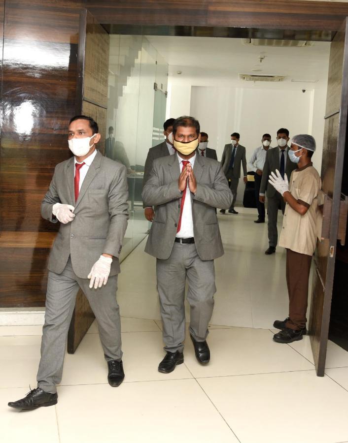Comfort Inn Sunset Ahmedabad Bagian luar foto